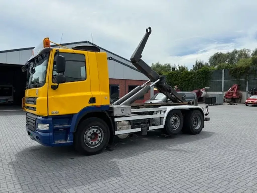 DAF CF 85.360