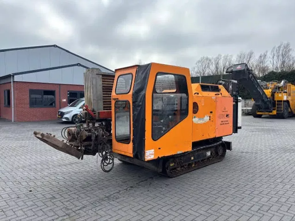 GRUNDODRILL GS 15 HORIZONTALE BOORMACHINE